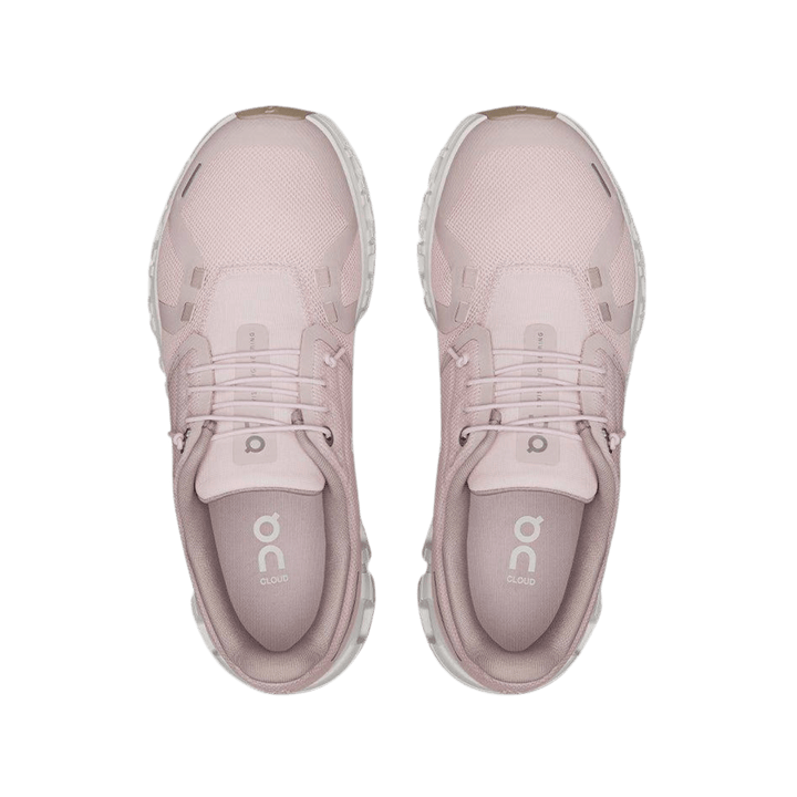 ON WOMEN'S CLOUD 6