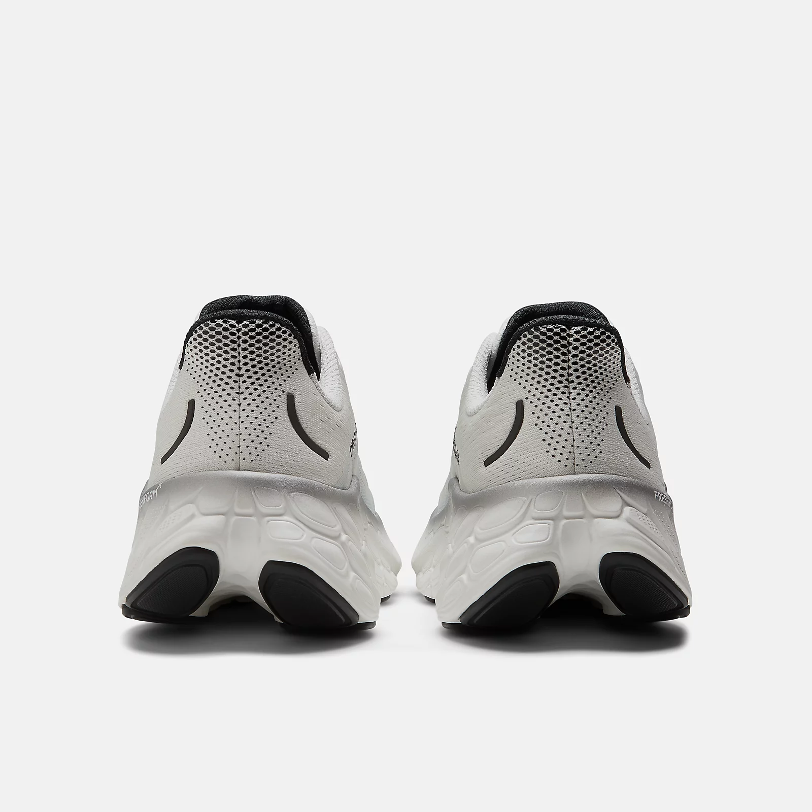 NEW BALANCE MEN'S FRESH FOAM X MORE v4
