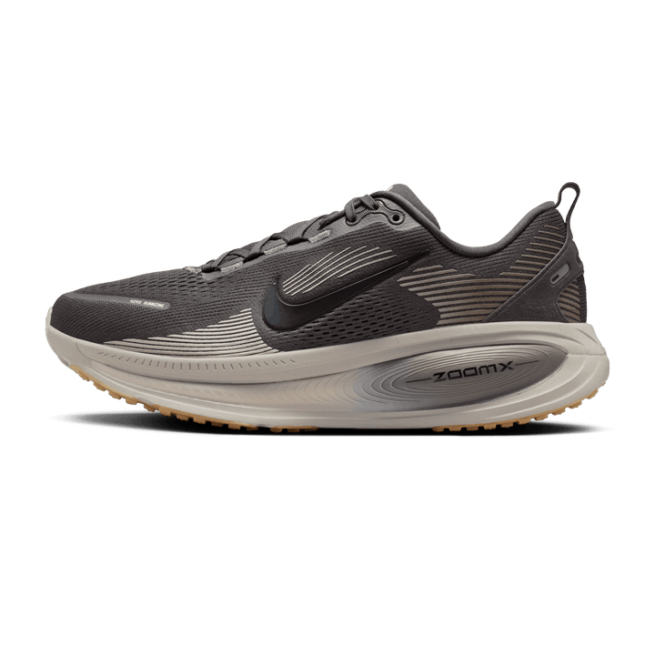 NIKE MEN'S VOMERO 18