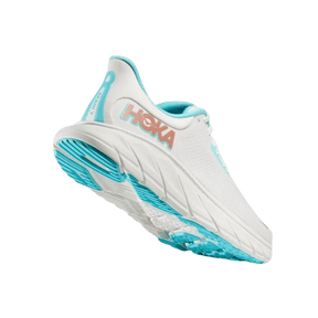 HOKA WOMEN'S ARAHI 7