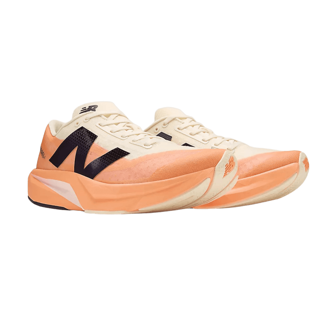 NEW BALANCE WOMEN'S FUELCELL REBEL V4