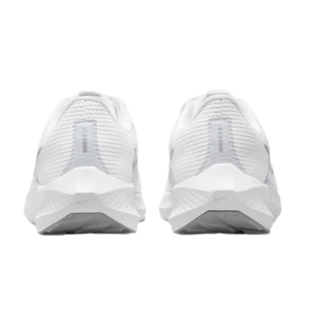 NIKE WOMEN'S PEGASUS 40