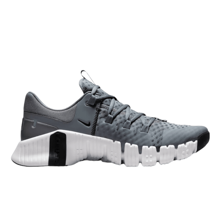 LukesLockerDallasFortWorth_NIKEDV3949-003_Mens_Metcon5_SMOKEGREY_SMOKEGREY