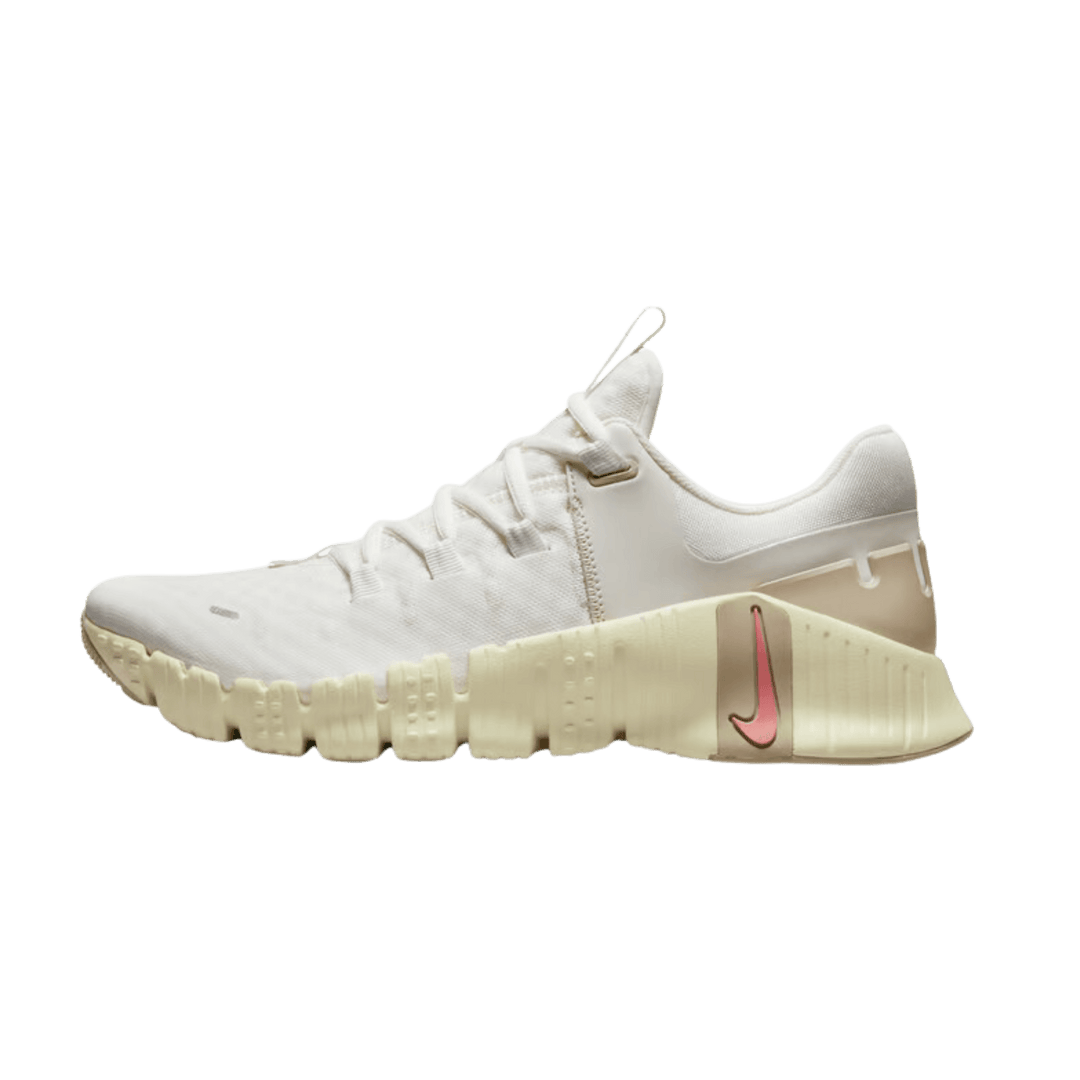 NIKE WOMEN'S FREE METCON 5