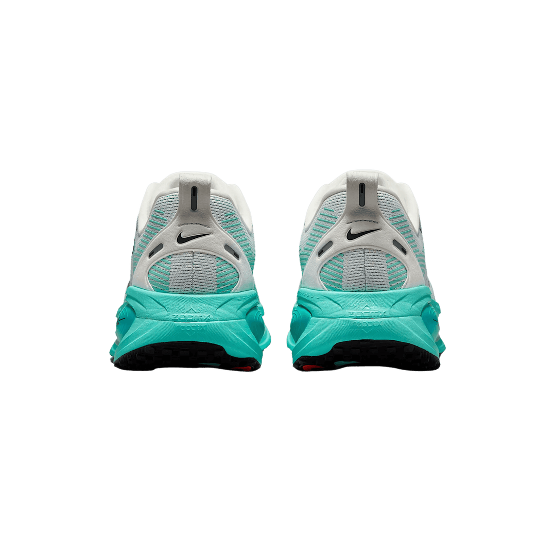 NIKE MEN'S VOMERO 18