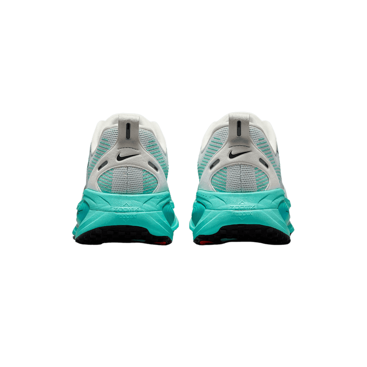 NIKE MEN'S VOMERO 18
