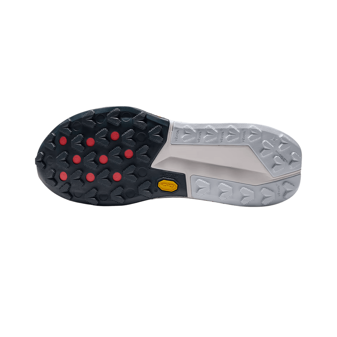 NIKE WOMEN'S ZEGAMA 2