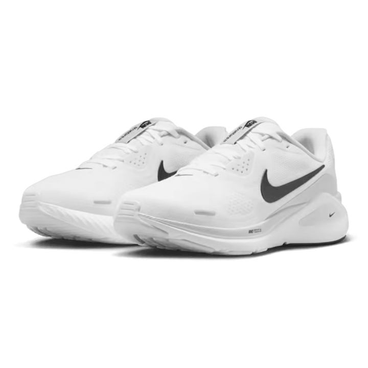 NIKE WOMEN'S STRUCTURE 26
