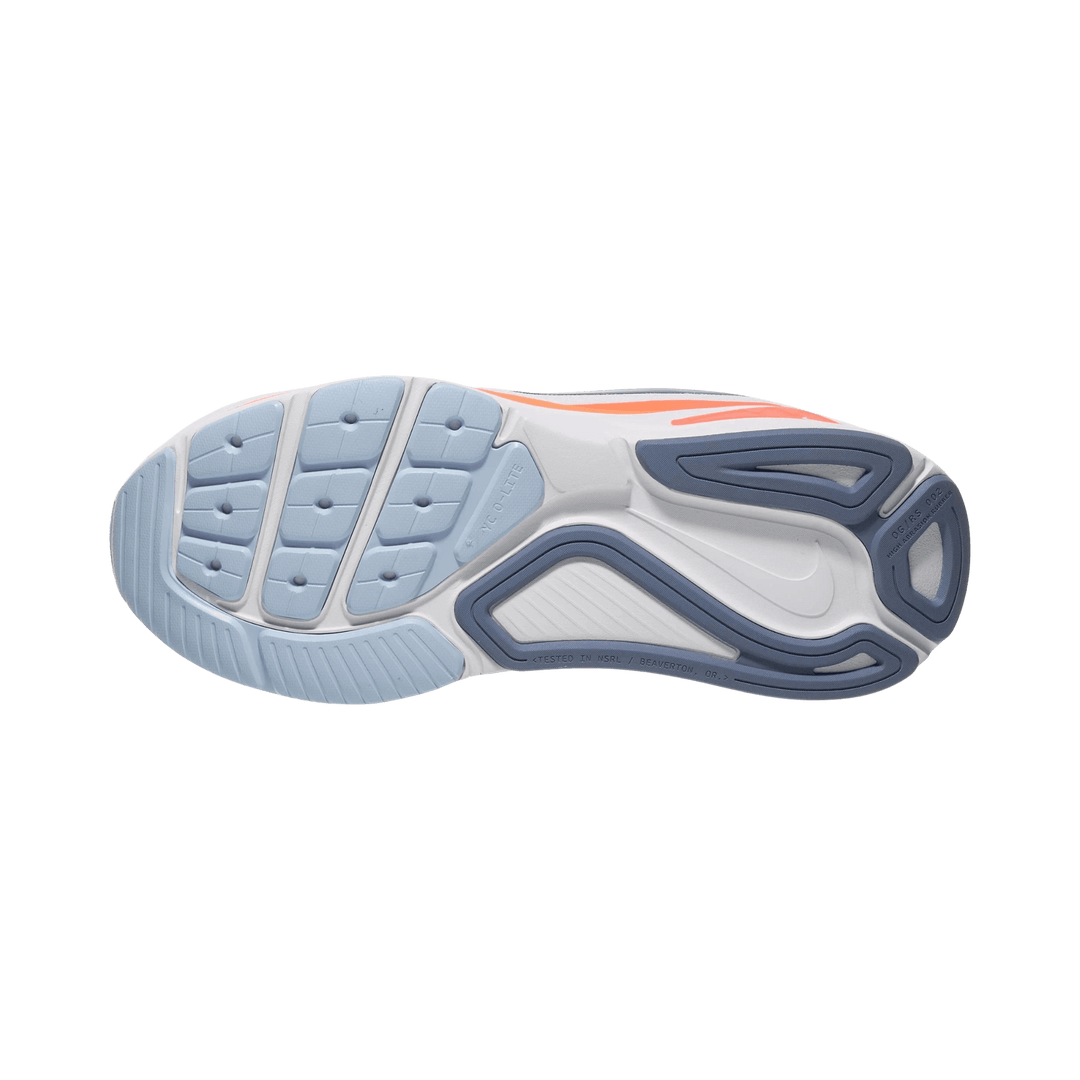 NIKE WOMEN'S STRUCTURE 26