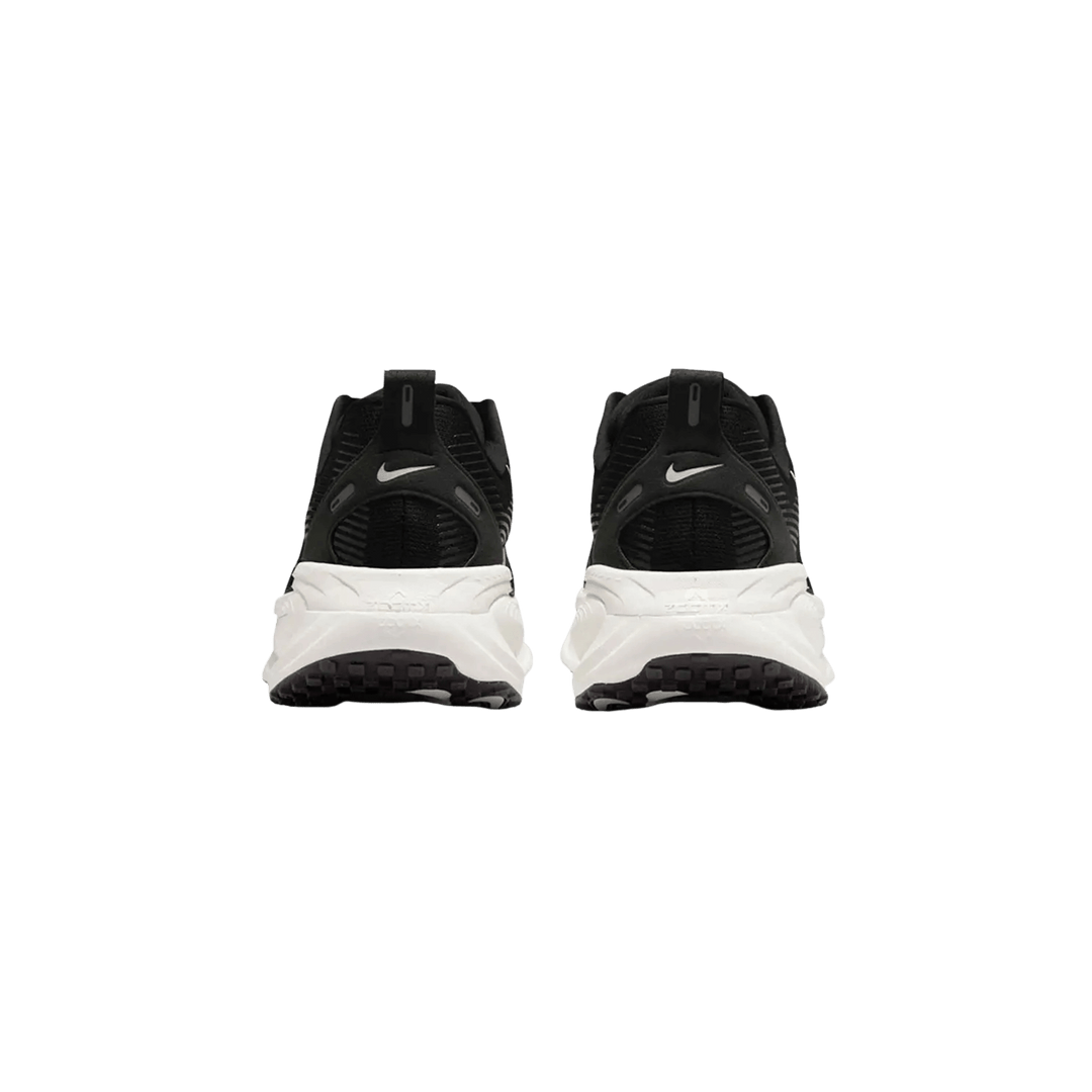 NIKE MEN'S VOMERO 18