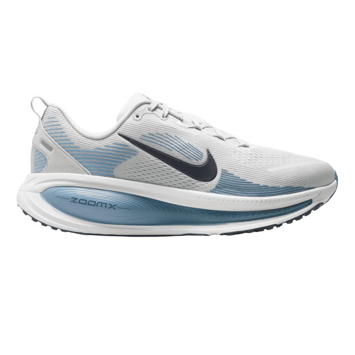NIKE MEN'S VOMERO 18
