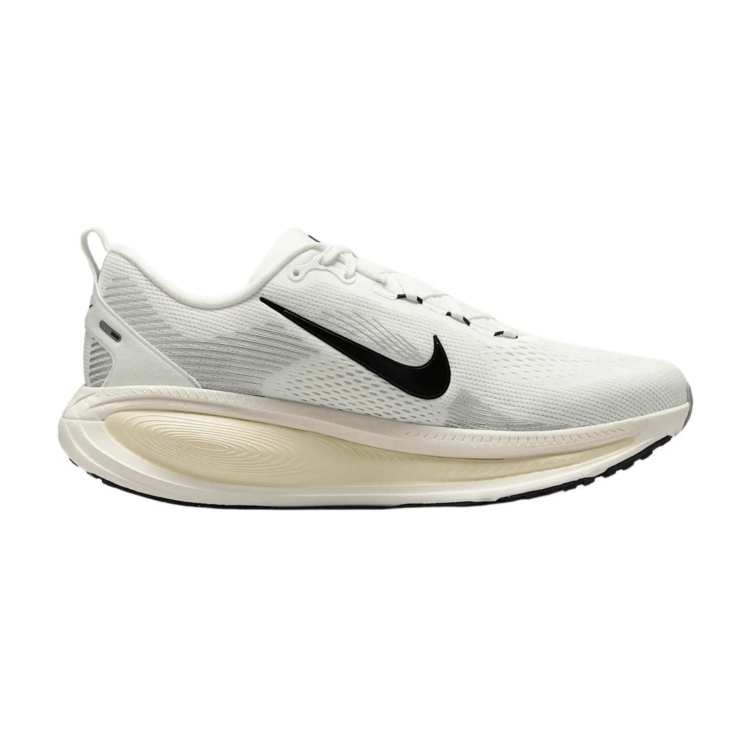 NIKE MEN'S VOMERO 18