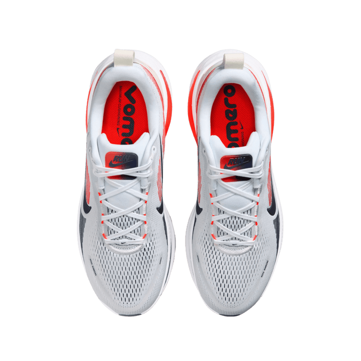 NIKE MEN'S VOMERO 18