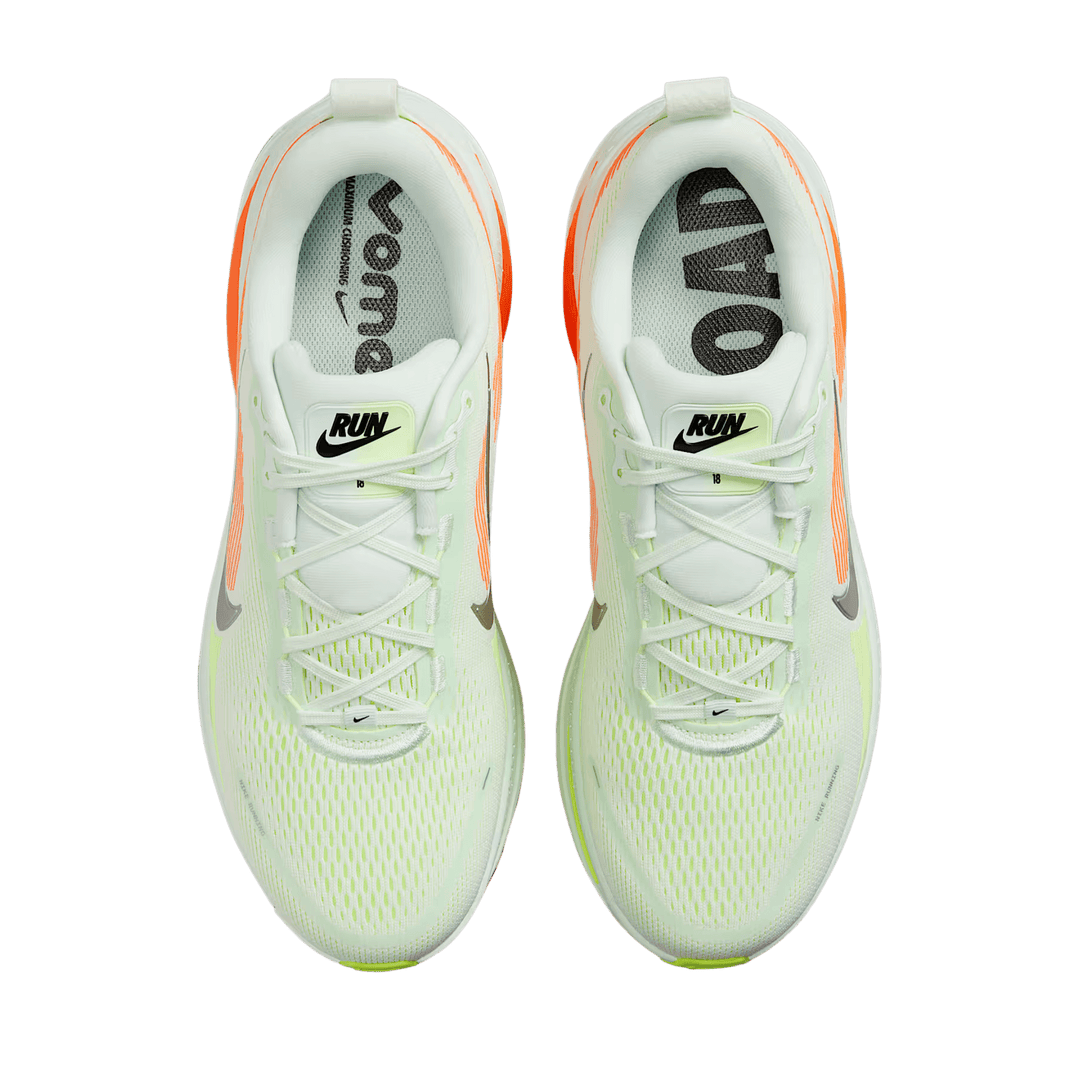 NIKE MEN'S VOMERO 18