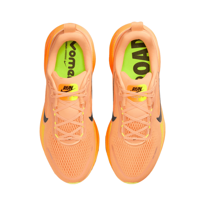 NIKE MEN'S VOMERO 18