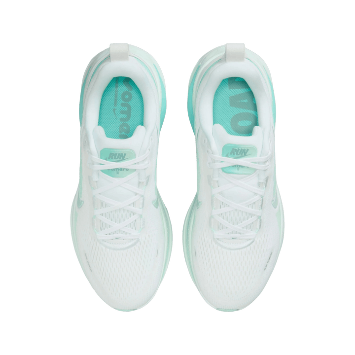 NIKE WOMEN'S VOMERO 18