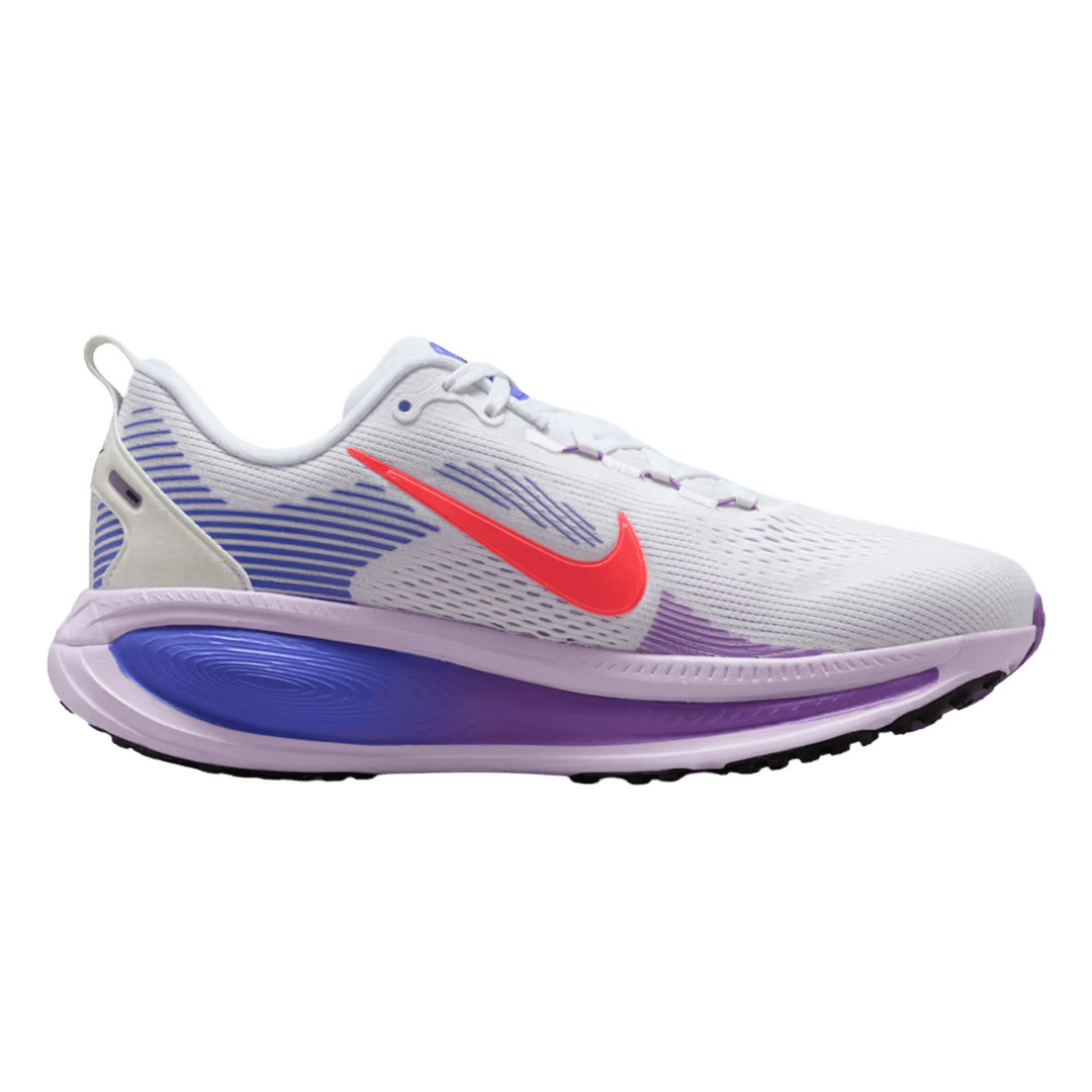 NIKE WOMEN'S VOMERO 18