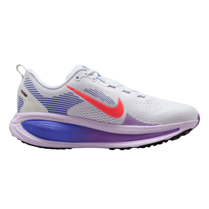 NIKE WOMEN'S VOMERO 18