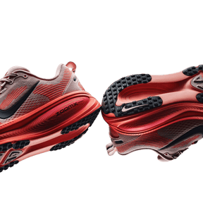 NIKE WOMEN'S VOMERO 18