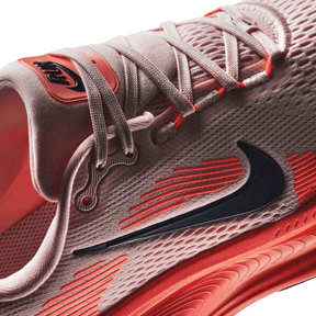 NIKE WOMEN'S VOMERO 18