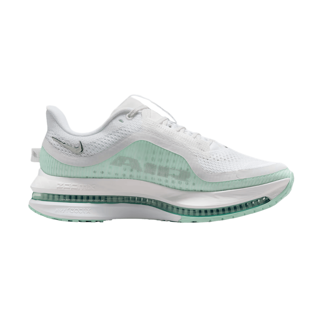 NIKE WOMEN'S PEGASUS PREMIUM