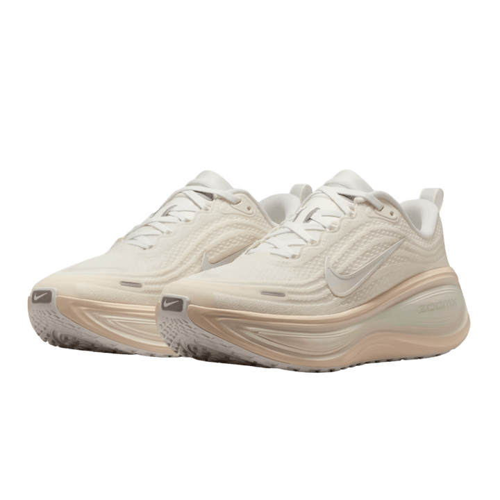 NIKE WOMEN'S VOMERO PLUS