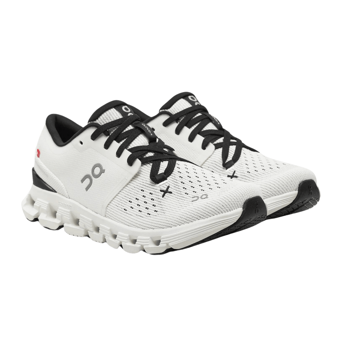 ON WOMEN'S CLOUD X 4