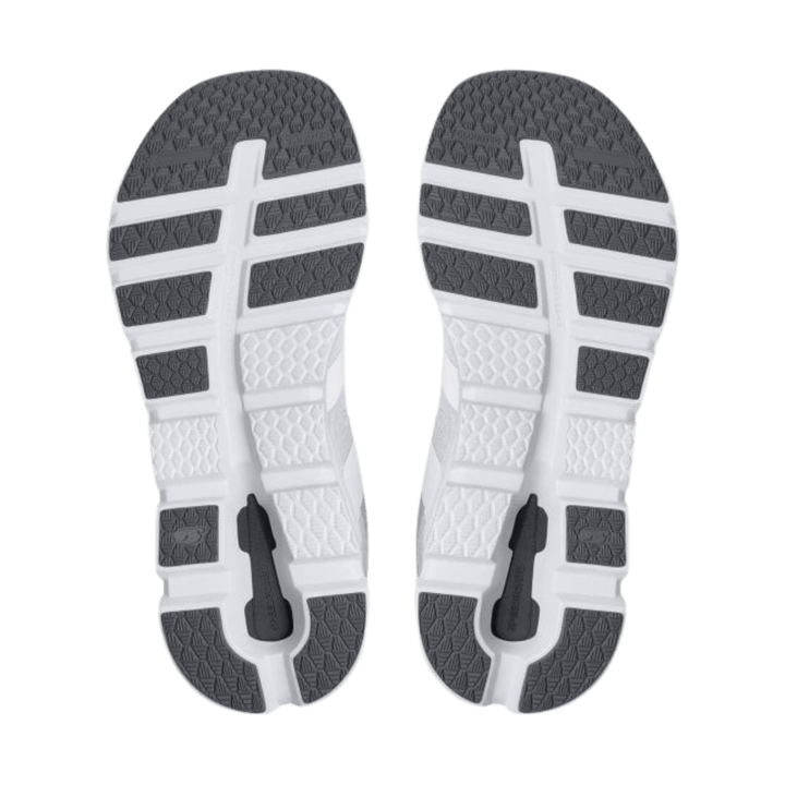 ON WOMEN'S CLOUDRUNNER