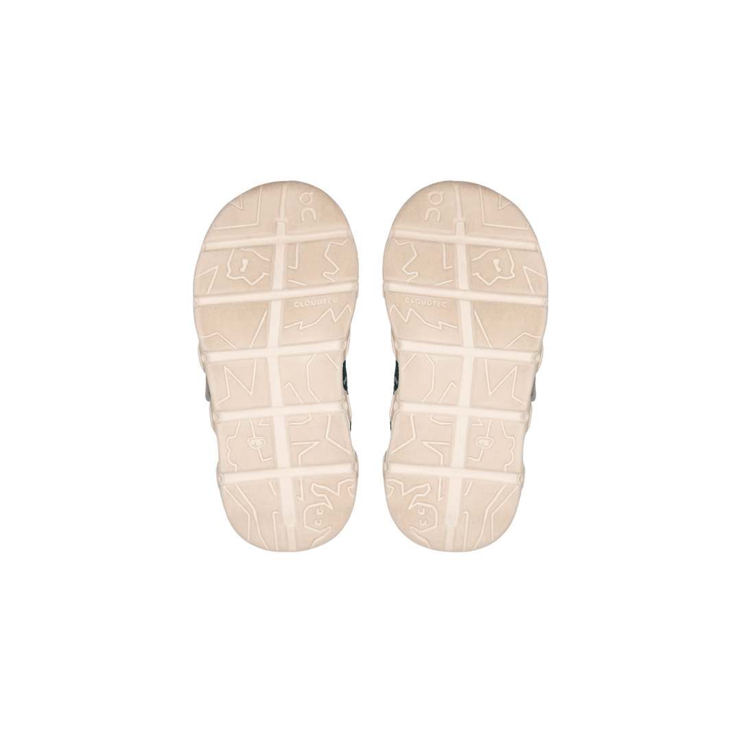 ON RUNNING KIDS' CLOUD DASH