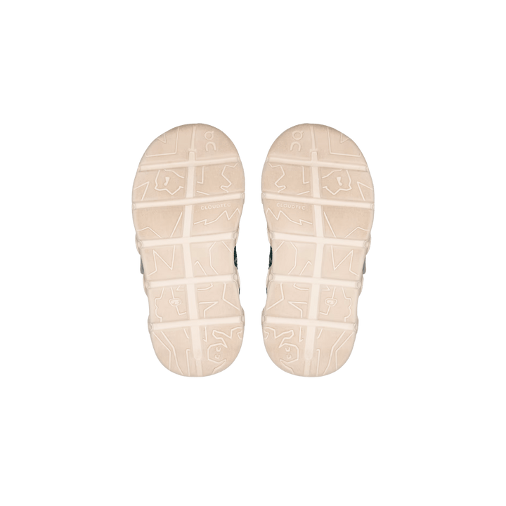 ON RUNNING KIDS' CLOUD DASH