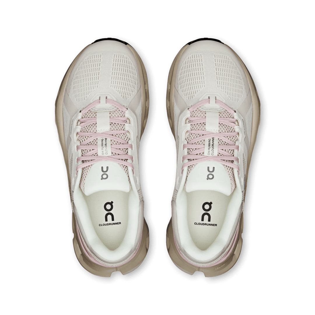 ON WOMEN'S CLOUDRUNNER 2