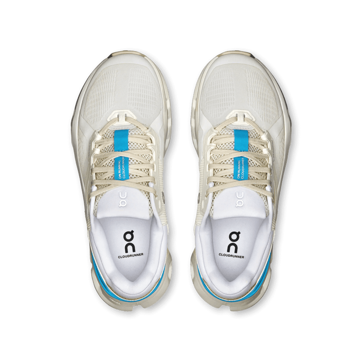 ON WOMEN'S CLOUDRUNNER 2