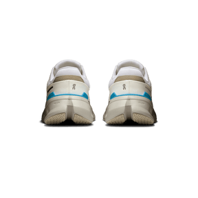 ON WOMEN'S CLOUDRUNNER 2