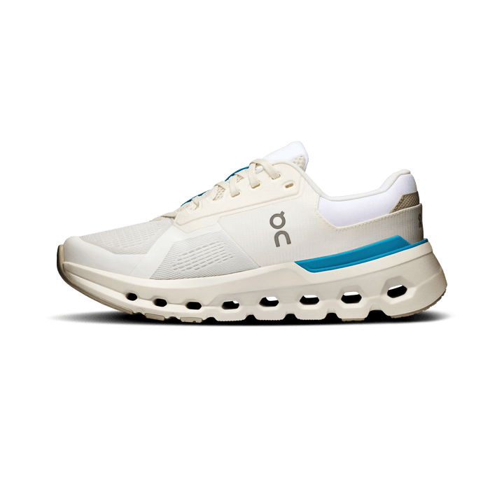 ON WOMEN'S CLOUDRUNNER 2