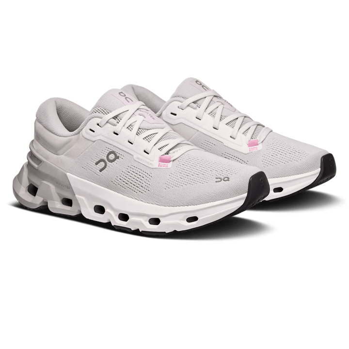 ON WOMEN'S CLOUDFLYER 5