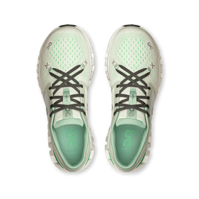 ON WOMEN'S CLOUD X 4