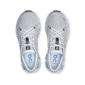 ON WOMEN'S CLOUD X 4