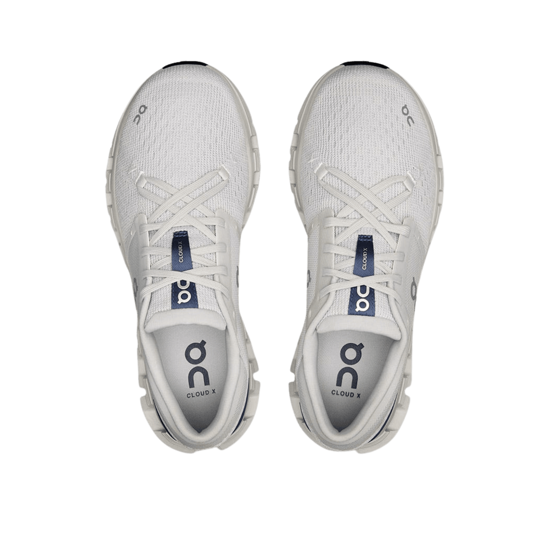 ON WOMEN'S CLOUD X 4