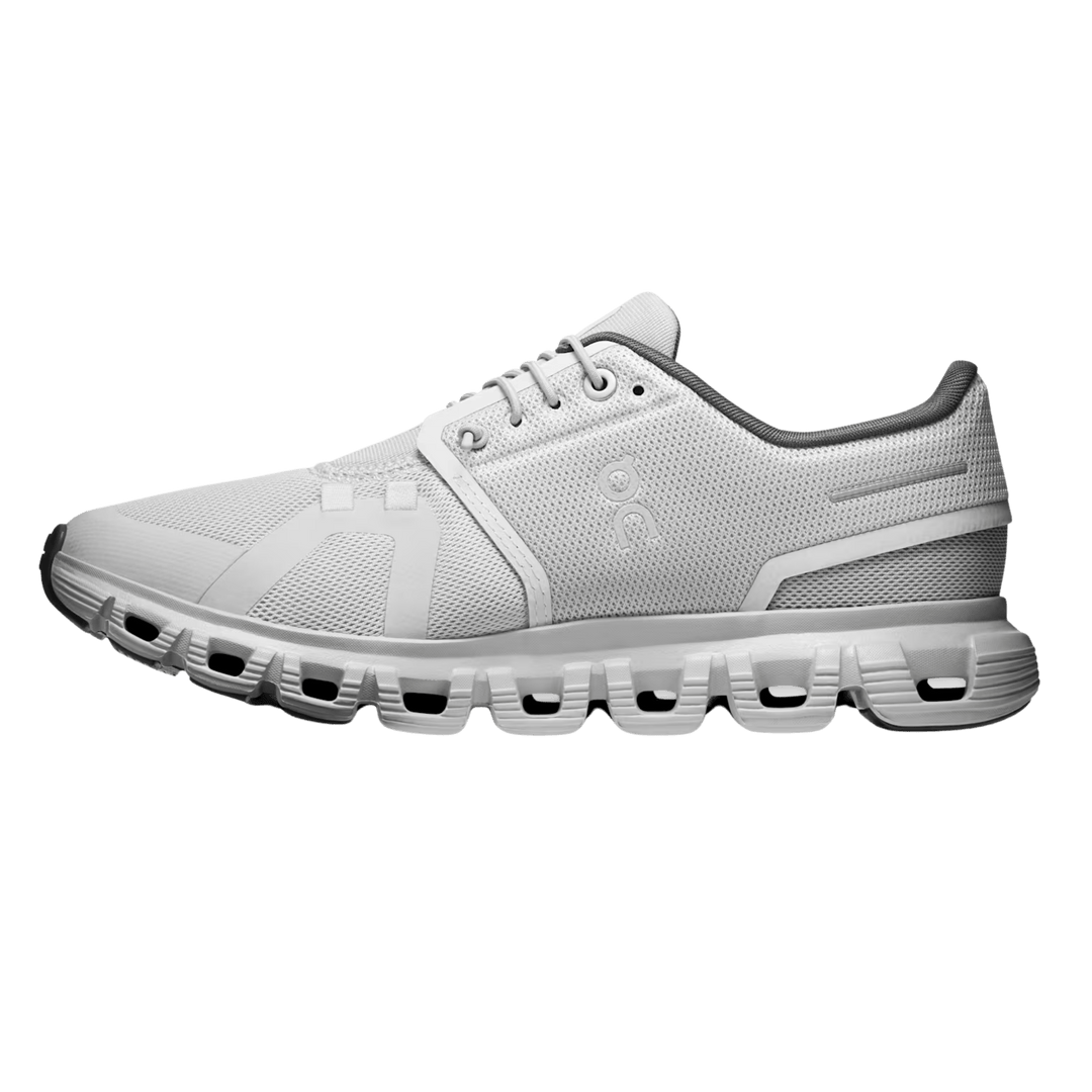 ON WOMEN'S CLOUD 6