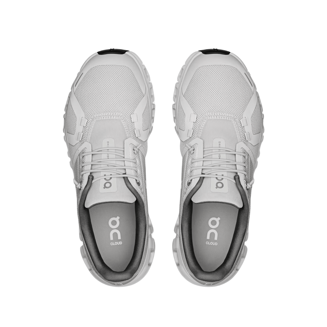 ON WOMEN'S CLOUD 6