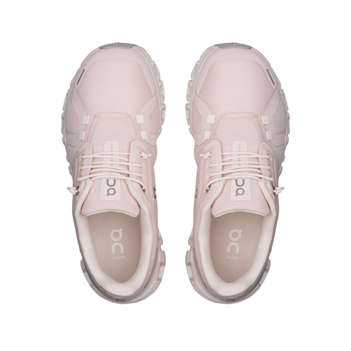 ON WOMEN'S CLOUD 6