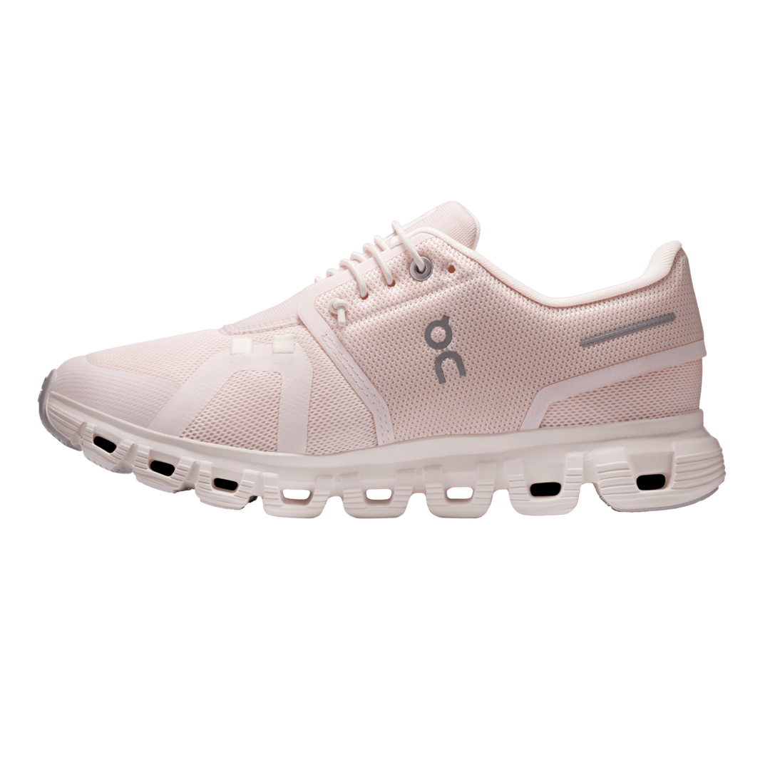 ON WOMEN'S CLOUD 6