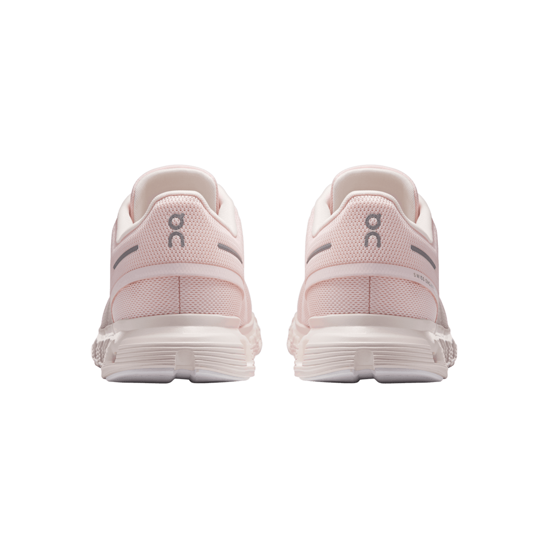 ON WOMEN'S CLOUD 6