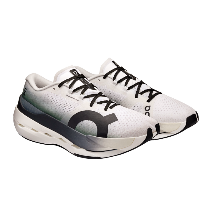 ON RUNNING WOMEN'S CLOUDBOOM MAX