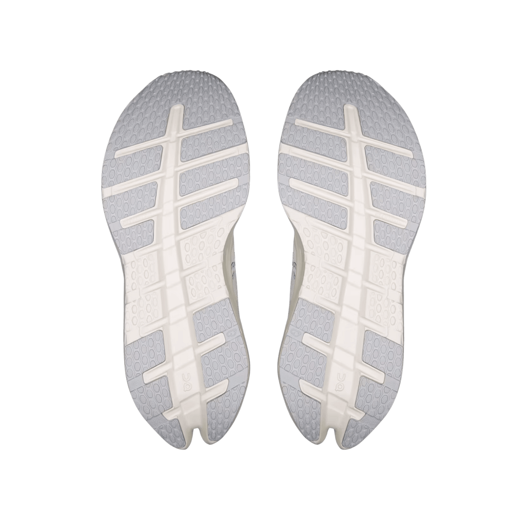 ON RUNNING WOMEN'S CLOUDRUNNER 3 - Luke's Locker Running & Fitness