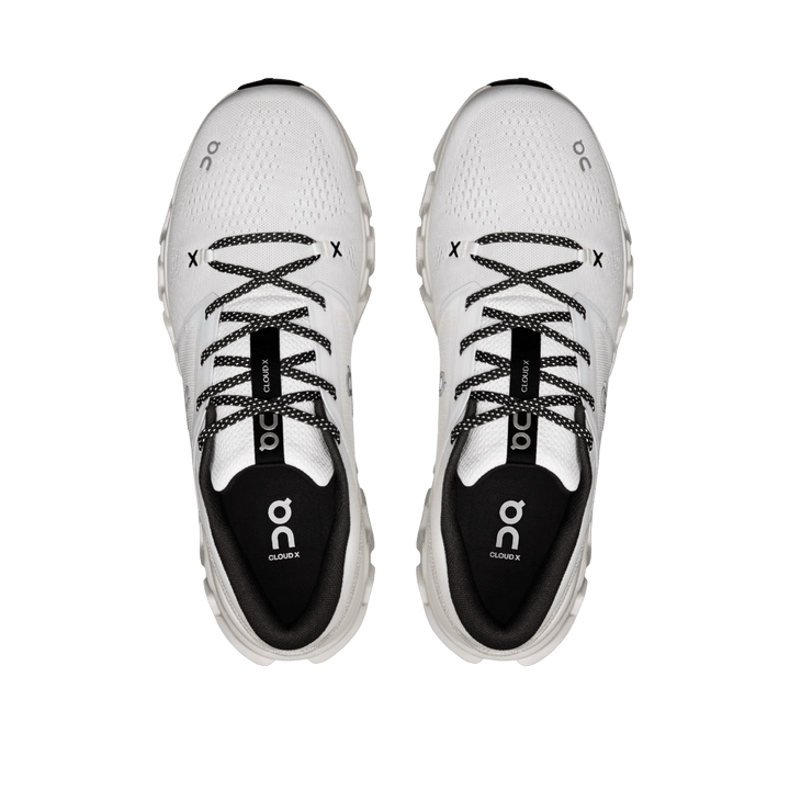 ON RUNNING WOMEN'S CLOUD X 5