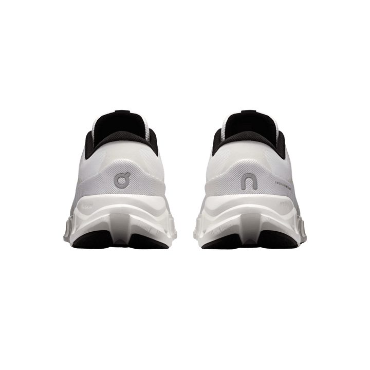 ON RUNNING WOMEN'S CLOUD X 5