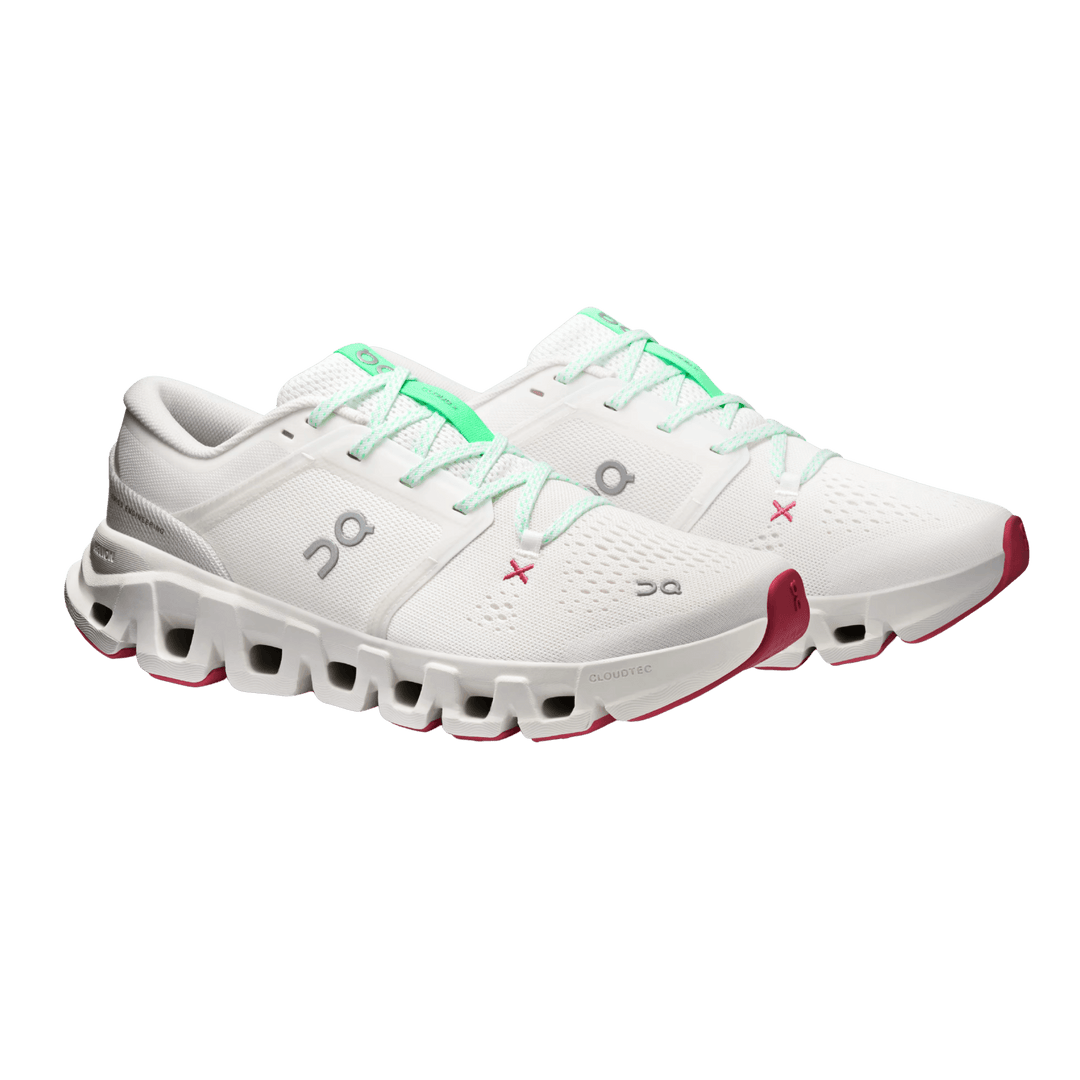 ON RUNNING WOMEN'S CLOUD X 5