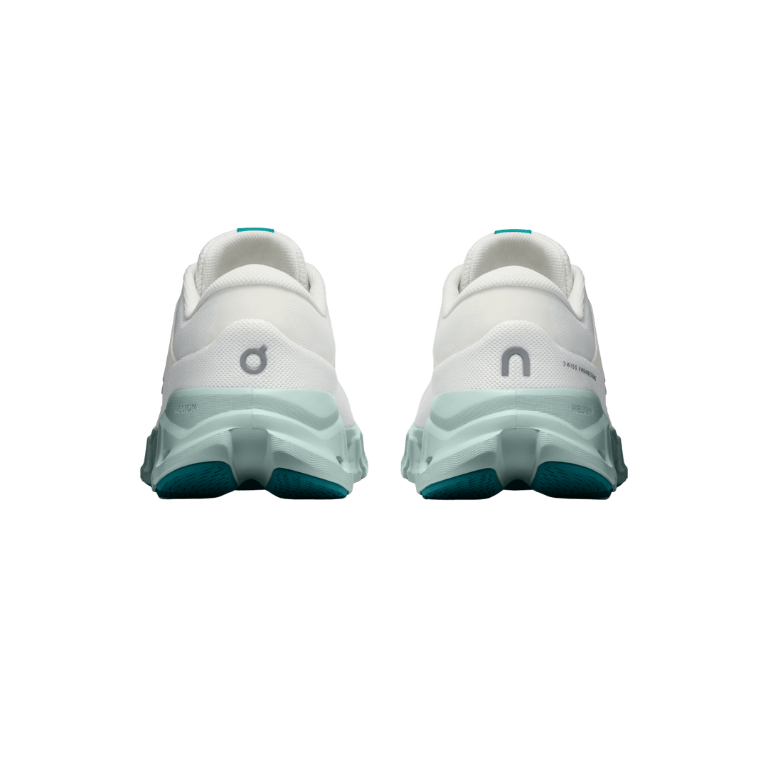 ON RUNNING WOMEN'S CLOUD X 5