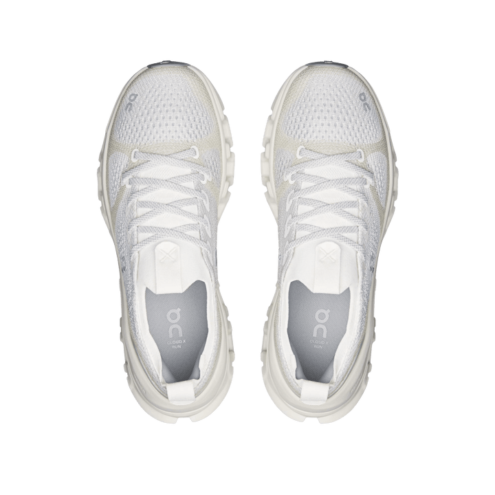 ON RUNNING WOMEN'S CLOUD X TEMPO